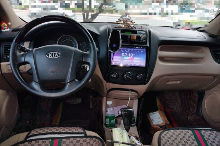 Used Kia Sportage 2012 2.0L Automatic Two-Wheel Drive GL Trim Center Console