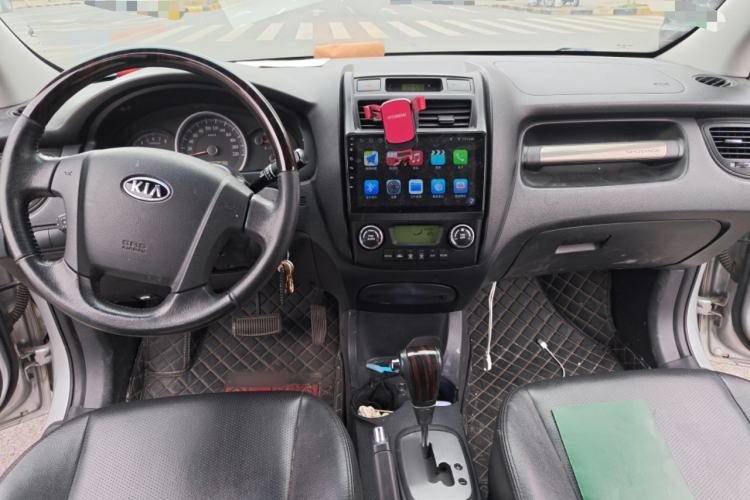 Used Kia Sportage 2012 2.0L Automatic Two-Wheel Drive GLS Center Console