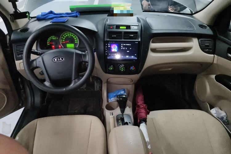 Used Kia Sportage 2012 2.0L Automatic Two-Wheel Drive GL Trim Center Console