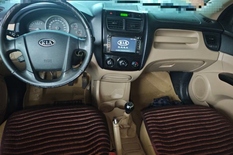 Used Kia Sportage 2012 2.0L Manual Two-Wheel Drive GL Trim Center Console