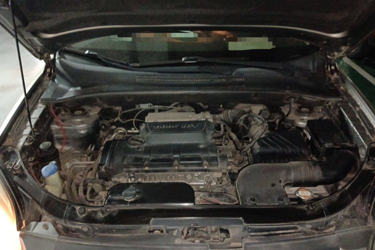 Used Kia Sportage 2012 2.0L Manual 4x4 GLS Trim Engine Bay