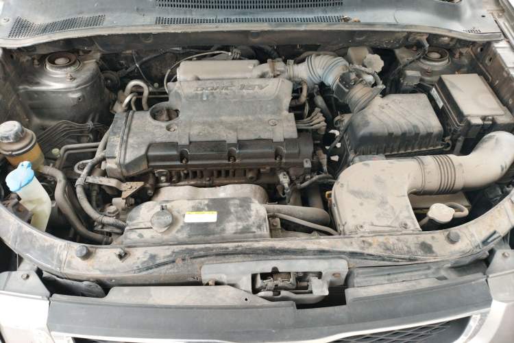 Used Kia Sportage 2012 2.0L Automatic Two-Wheel Drive GL Trim Engine Bay