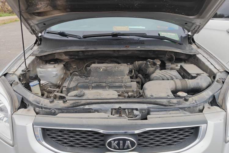 Used Kia Sportage 2012 2.0L Automatic Two-Wheel Drive GLS Engine Bay