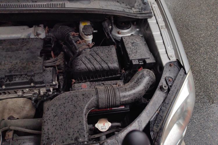 Used Kia Sportage 2012 2.0L Automatic Two-Wheel Drive GL Trim Engine Bay Left