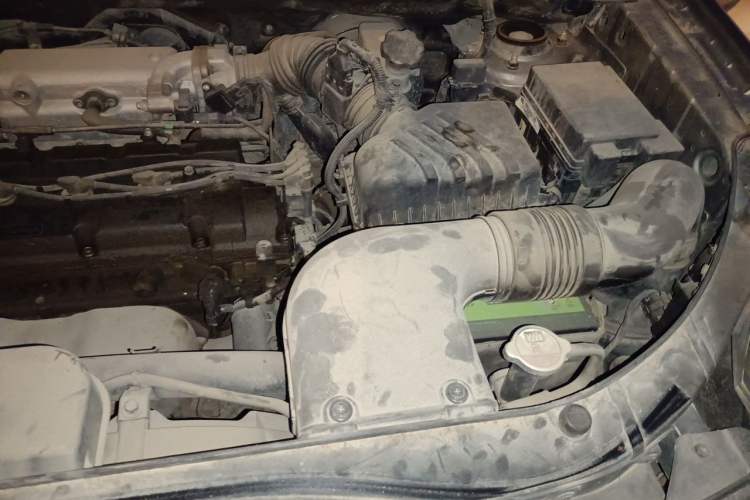 Used Kia Sportage 2012 2.0L Automatic Two-Wheel Drive GL Trim Engine Bay Left
