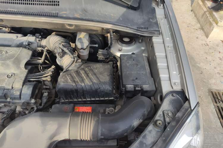 Used Kia Sportage 2012 2.0L Automatic Two-Wheel Drive GL Trim Engine Bay Left