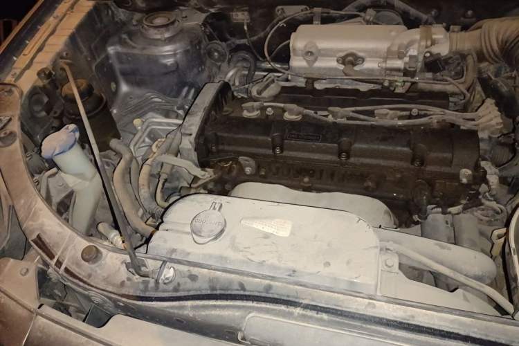 Used Kia Sportage 2012 2.0L Automatic Two-Wheel Drive GL Trim Engine Bay Right