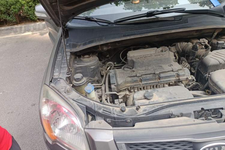 Used Kia Sportage 2012 2.0L Automatic Two-Wheel Drive GLS Engine Bay Right