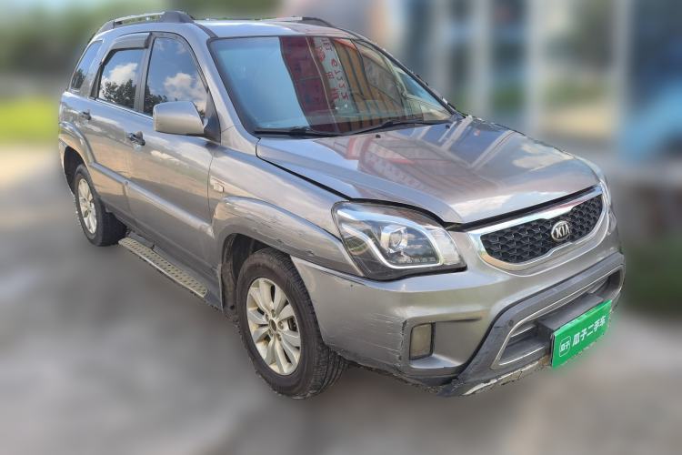 Used Kia Sportage 2012 2.0L Automatic Two-Wheel Drive GL Trim Front Right 45 Deg