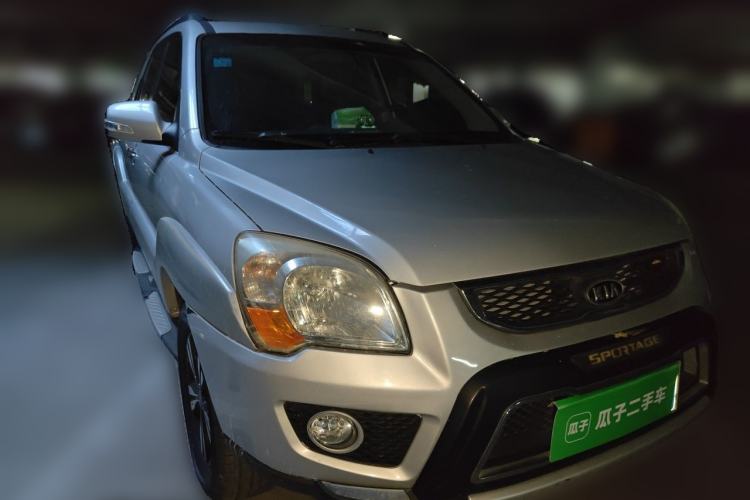 Used Kia Sportage 2012 2.0L Automatic Two-Wheel Drive GLS Front Right 45 Deg