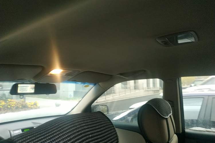 Used Kia Sportage 2012 2.0L Manual Two-Wheel Drive GL Trim Headliner