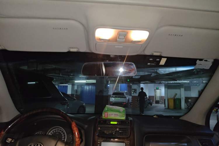 Used Kia Sportage 2012 2.0L Automatic Two-Wheel Drive GLS Headliner
