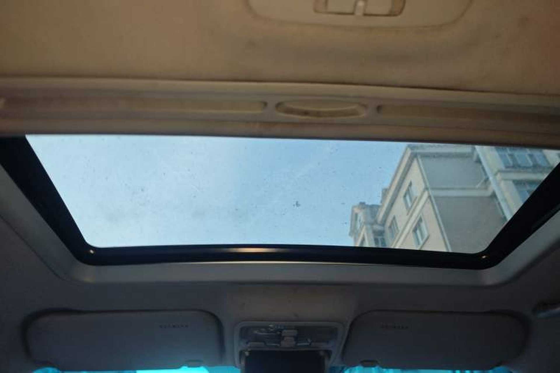 Used Kia Sportage 2012 2.0L Manual Two-Wheel Drive GL Trim Headliner