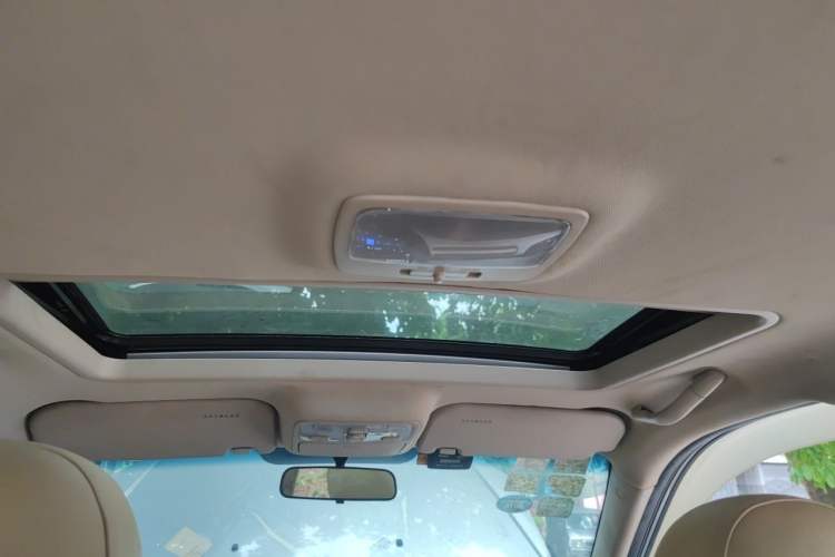 Used Kia Sportage 2012 2.0L Manual Two-Wheel Drive GL Trim Headliner
