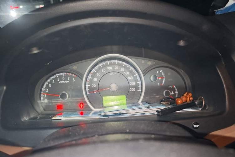 Used Kia Sportage 2012 2.0L Manual Two-Wheel Drive GL Trim Instrument Cluster