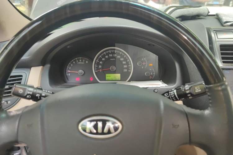 Used Kia Sportage 2012 2.0L Manual Two-Wheel Drive GL Trim Instrument Cluster