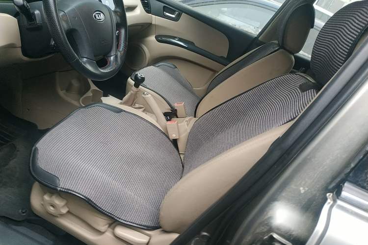 Used Kia Sportage 2012 2.0L Manual Two-Wheel Drive GL Trim Left Front Seat