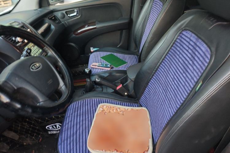 Used Kia Sportage 2012 2.0L Manual Two-Wheel Drive GL Trim Left Front Seat