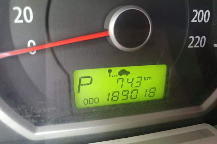Used Kia Sportage 2012 2.0L Automatic Two-Wheel Drive GLS Odometer Close Up