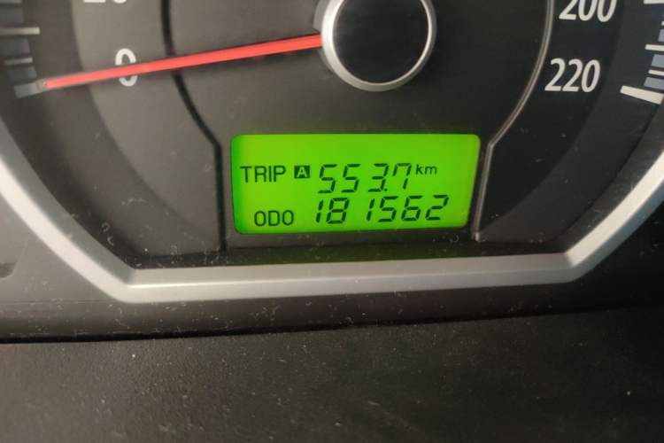 Used Kia Sportage 2012 2.0L Manual Two-Wheel Drive GL Trim Odometer Close Up