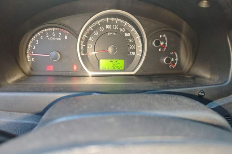 Used Kia Sportage 2012 2.0L Manual Two-Wheel Drive GL Trim Odometer Close Up