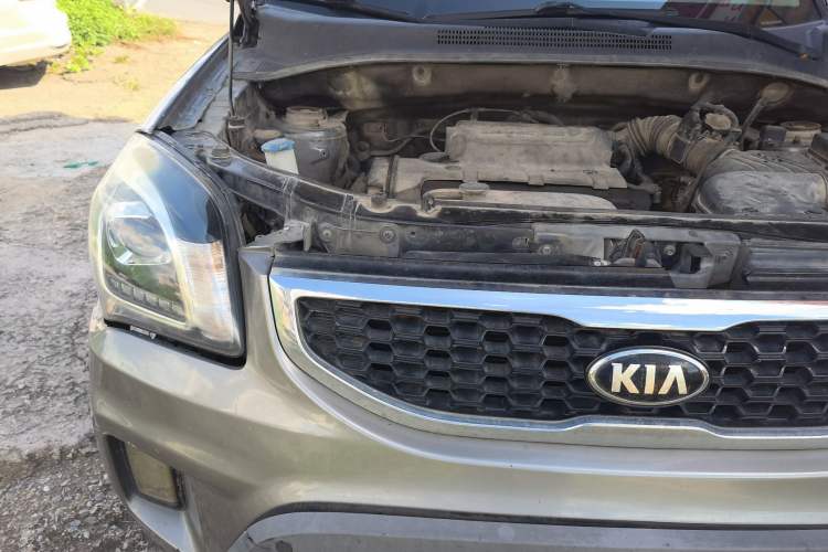 Used Kia Sportage 2012 2.0L Automatic Two-Wheel Drive GL Trim Right Front Headlight