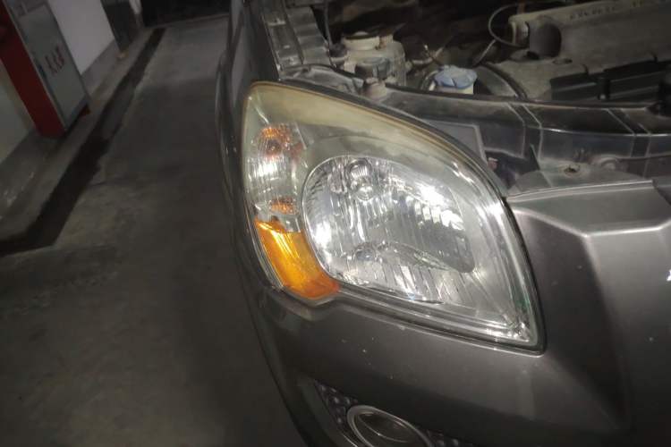 Used Kia Sportage 2012 2.0L Automatic Two-Wheel Drive GLS Right Front Headlight