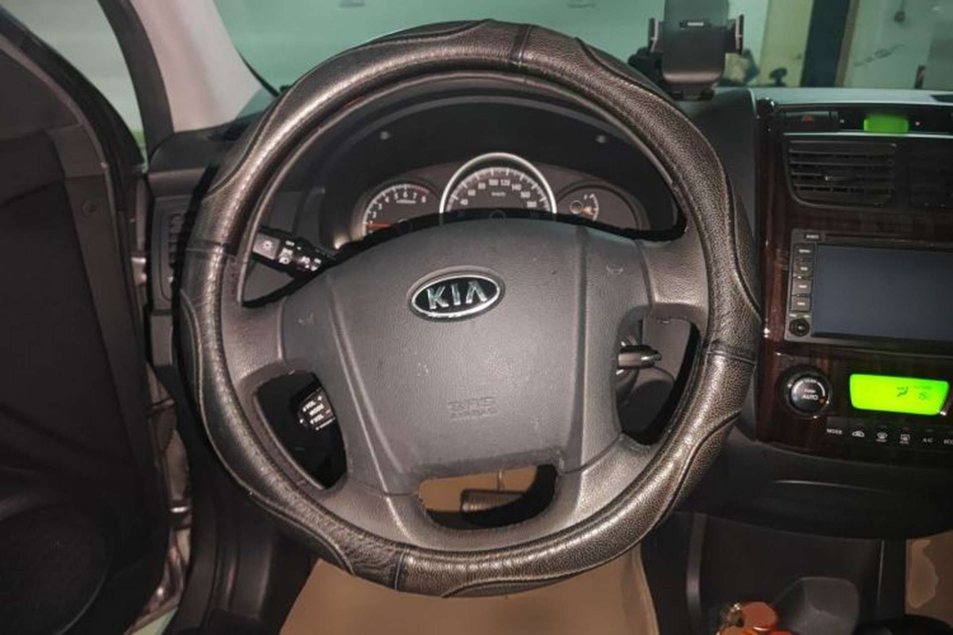 Used Kia Sportage 2012 2.0L Automatic Two-Wheel Drive GLS Steering Wheel