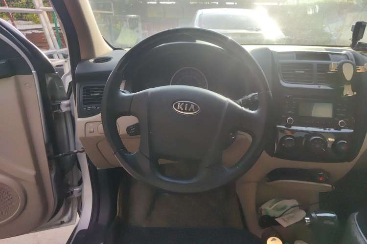 Used Kia Sportage 2012 2.0L Automatic Two-Wheel Drive GL Trim Steering Wheel