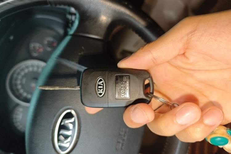 Used Kia Sportage 2012 2.0L Manual Two-Wheel Drive GL Trim Vehicle Key