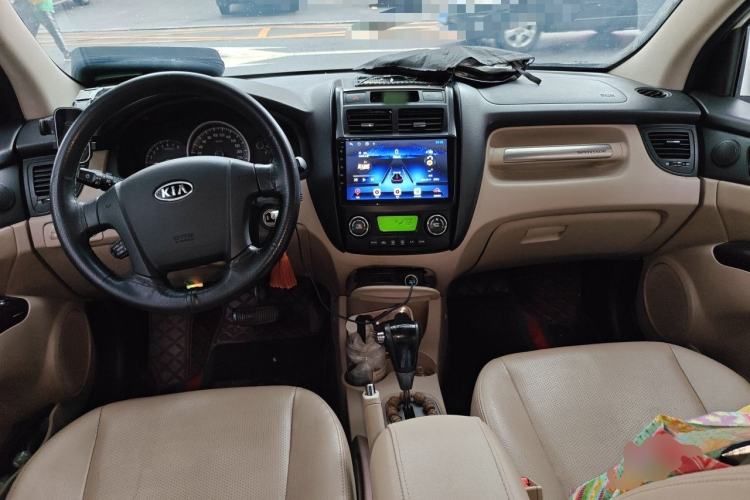 Used Kia Sportage 2012 2.0L Automatic Two-Wheel Drive GLS Center Console