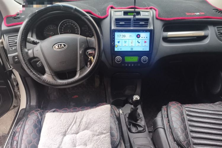 Used Kia Sportage 2012 2.0L Manual Two-Wheel Drive GLS Center Console