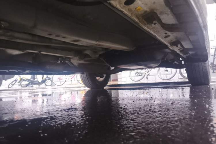 Used Kia Sportage 2012 2.0L Manual Two-Wheel Drive GLS Chassis Front Left