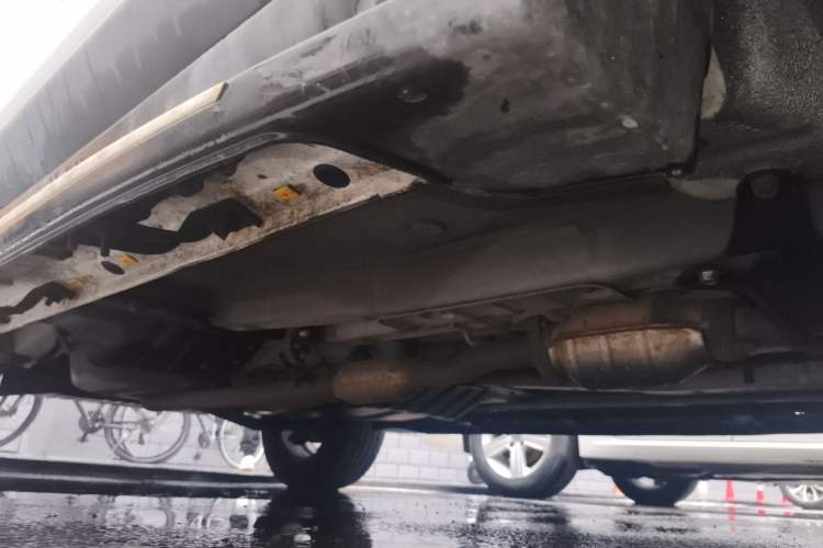 Used Kia Sportage 2012 2.0L Manual Two-Wheel Drive GLS Chassis Front Right