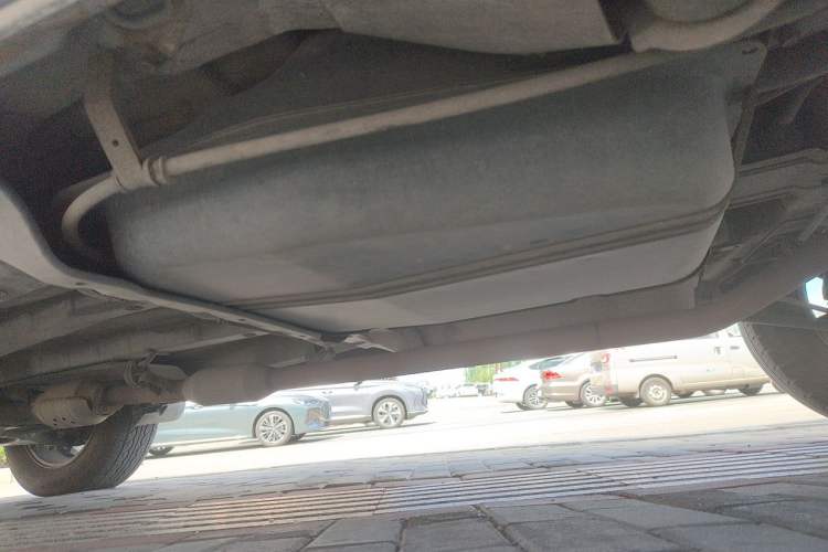Used Kia Sportage 2012 2.0L Manual Two-Wheel Drive GL Trim Chassis Rear Left