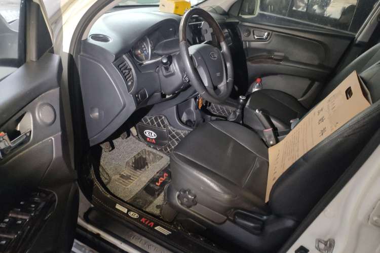 Used Kia Sportage 2012 2.0L Manual Two-Wheel Drive GLS Driver Seat