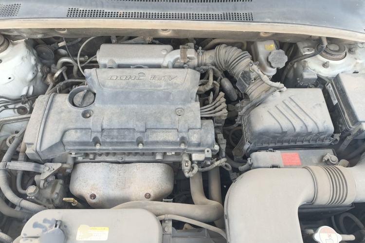 Used Kia Sportage 2012 2.0L Manual Two-Wheel Drive GL Trim Engine Bay