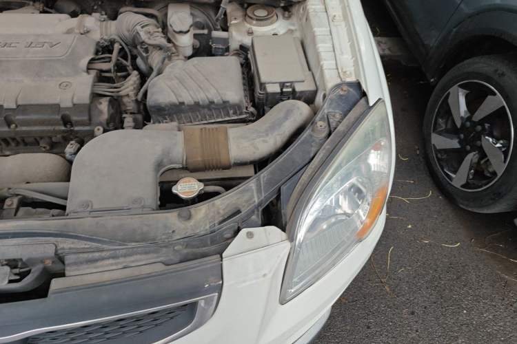 Used Kia Sportage 2012 2.0L Automatic Two-Wheel Drive GLS Engine Bay Left