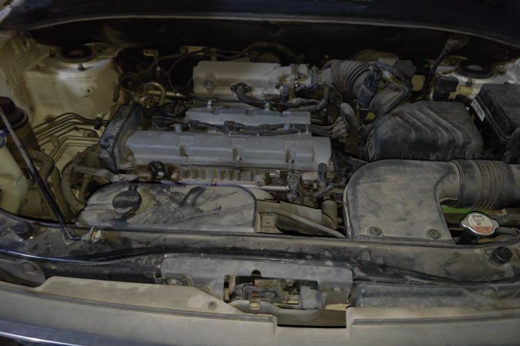 Used Kia Sportage 2012 2.0L Automatic Two-Wheel Drive GLS Engine Bay