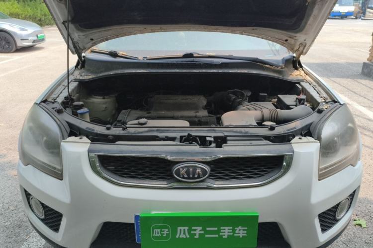 Used Kia Sportage 2012 2.0L Manual Two-Wheel Drive GLS Engine Bay