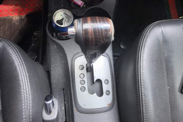Used Kia Sportage 2012 2.0L Automatic Two-Wheel Drive GLS Gear Lever
