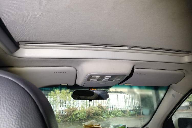 Used Kia Sportage 2012 2.0L Manual Two-Wheel Drive GLS Headliner