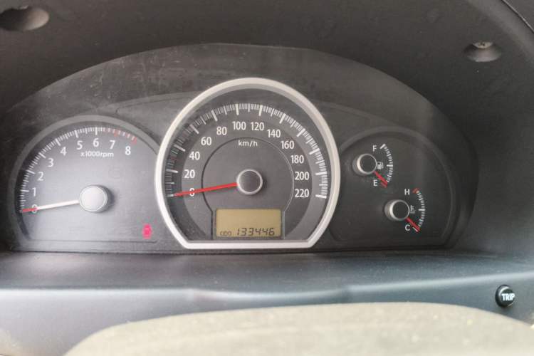 Used Kia Sportage 2012 2.0L Manual Two-Wheel Drive GLS Instrument Cluster