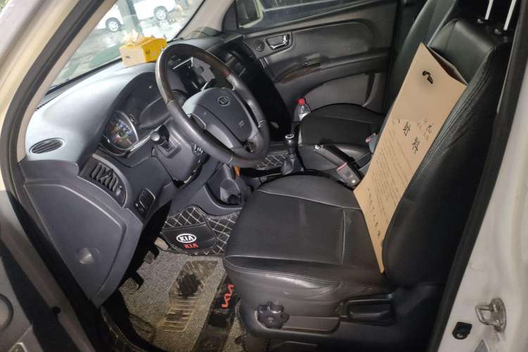 Used Kia Sportage 2012 2.0L Manual Two-Wheel Drive GLS Left Front Seat