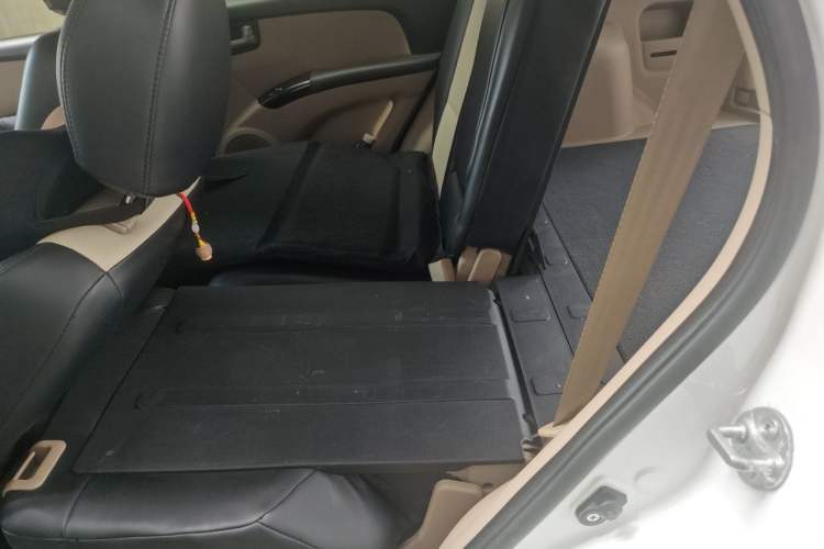 Used Kia Sportage 2012 2.0L Manual Two-Wheel Drive GL Trim Left Rear Seat