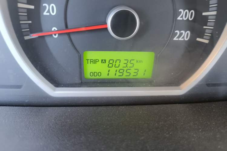 Used Kia Sportage 2012 2.0L Manual Two-Wheel Drive GL Trim Odometer Close Up