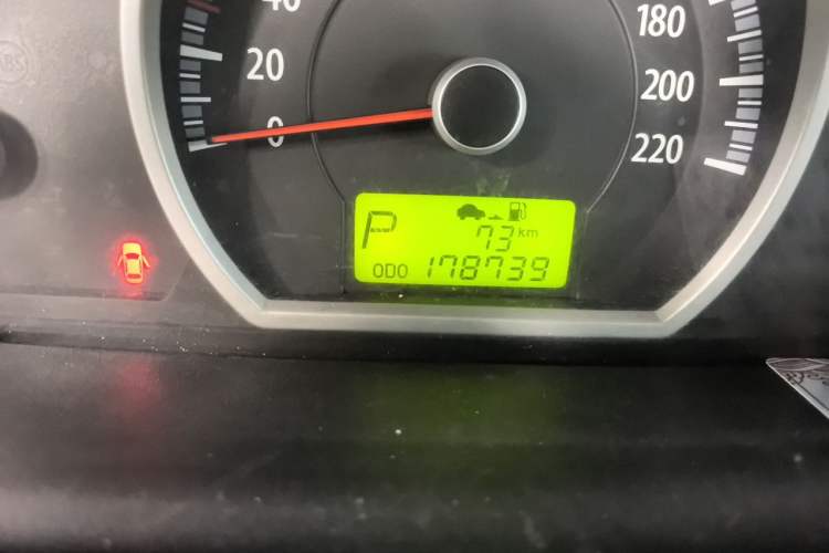 Used Kia Sportage 2012 2.0L Automatic Two-Wheel Drive GLS Odometer Close Up