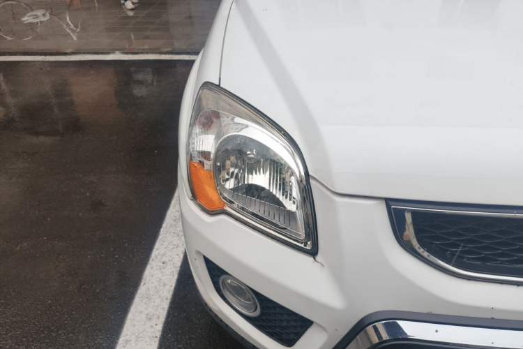Used Kia Sportage 2012 2.0L Manual Two-Wheel Drive GLS Right Front Headlight