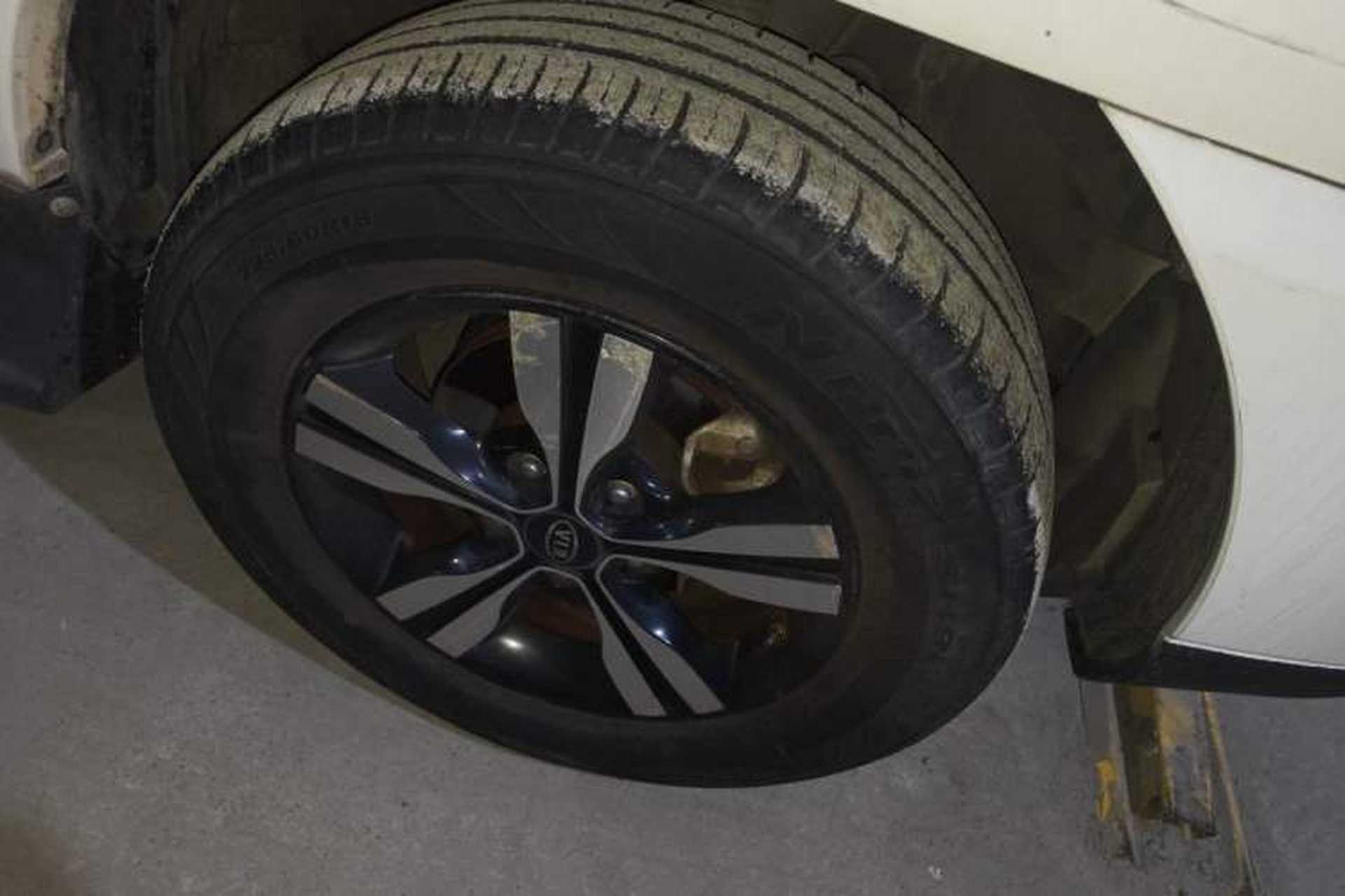 Used Kia Sportage 2012 2.0L Automatic Two-Wheel Drive GLS Right Front Wheel Hub