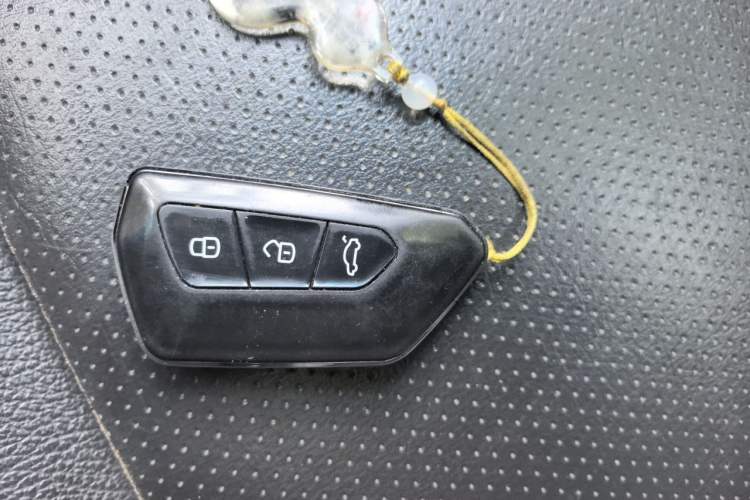 Used Kia Sportage 2012 2.0L Automatic Two-Wheel Drive GLS Vehicle Key